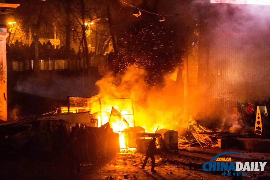 乌克兰首都骚乱造成200人受伤 二战后最严重