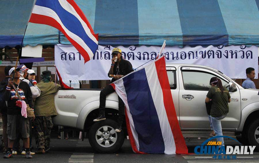 泰国大选提前投票 多地投票站受扰关闭