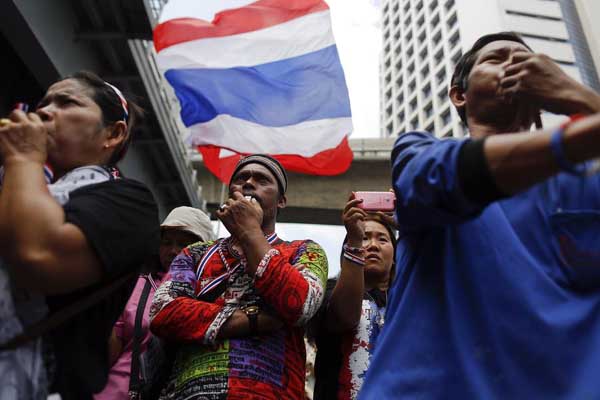泰国曼谷示威地点又发生爆炸 6人受伤