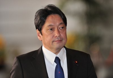 日本防卫大臣首次视察夺岛部队
