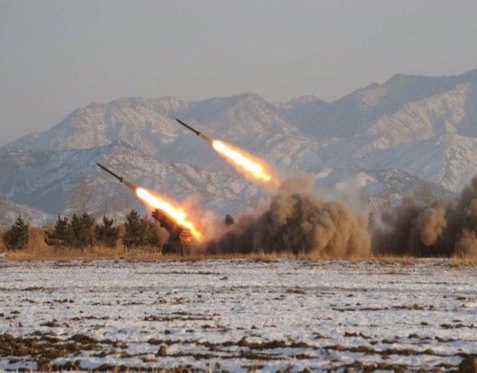 朝鲜向半岛东部海域发射飞行物 疑为火箭炮