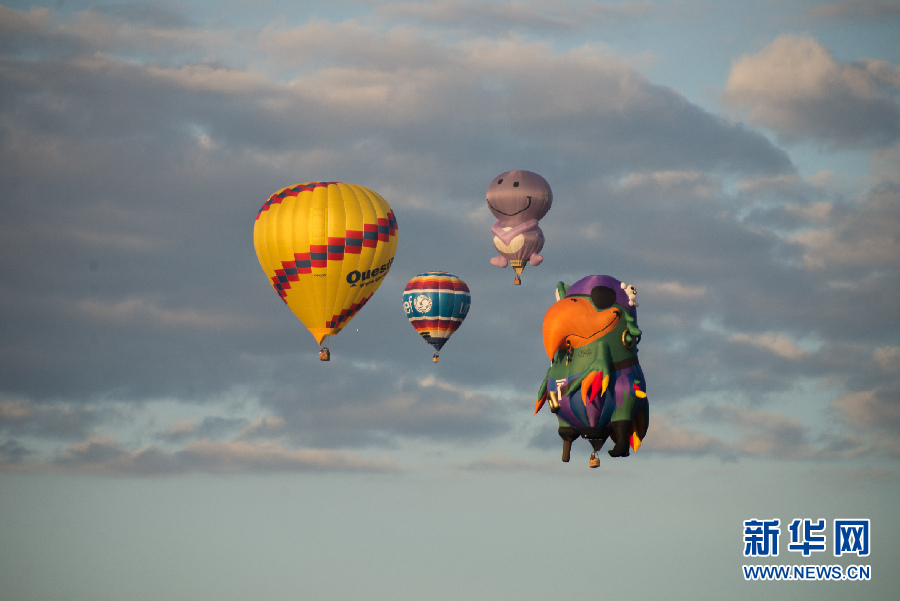 缤纷热气球绽放堪培拉天空——一年一度堪培拉热气球节