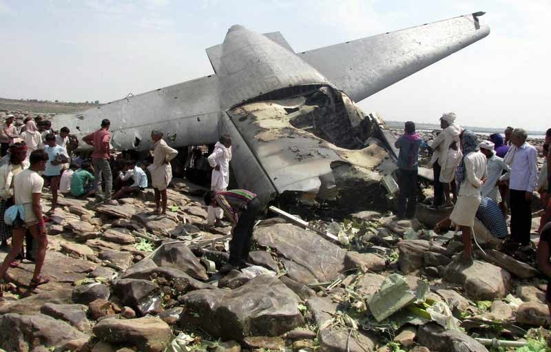 印度空军一架运输机坠毁 致5人死亡
