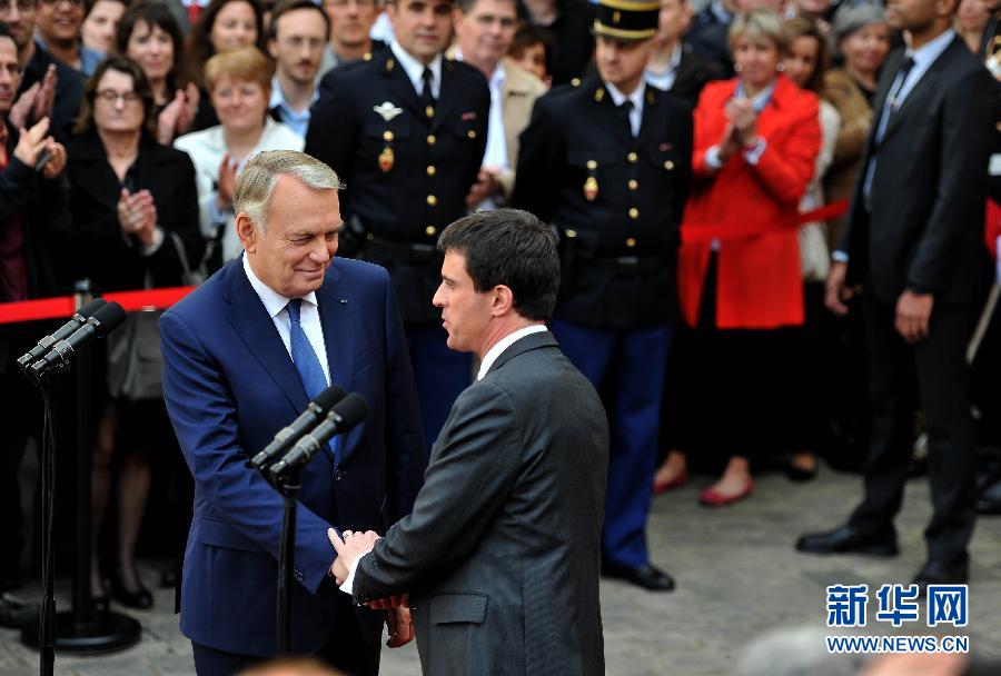法国举行总理权力移交仪式 将组新内阁
