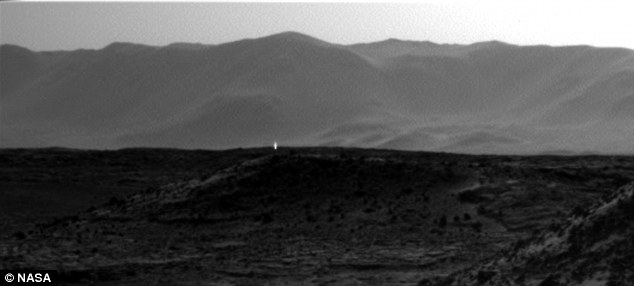 NASA解火星照片上亮点之谜 系光线造成幻觉
