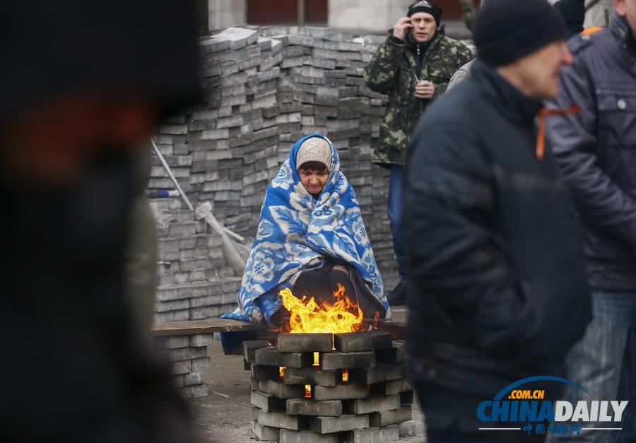 乌克兰拟在东部发起大规模军事行动 打击亲俄武装