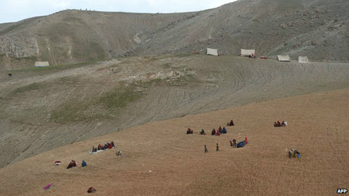 阿富汗被掩埋村落成集体坟墓 遇难人数2500人