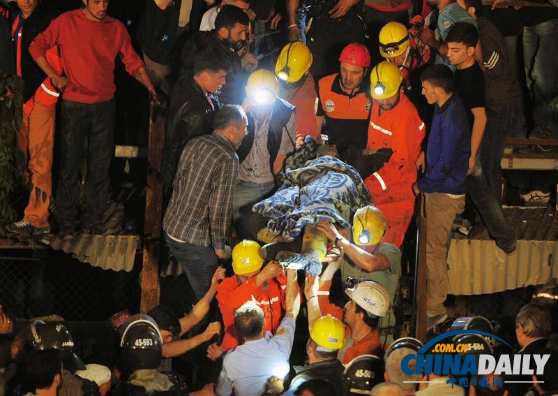 土耳其煤矿爆炸已造成至少157人死亡