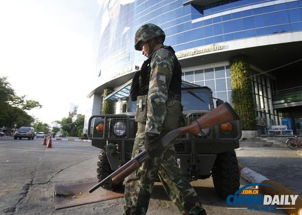 泰国军方宣布戒严令 强调为恢复秩序非政变