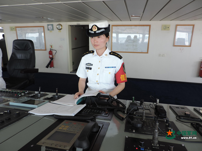 我海军舰艇编队起航赴美参加“环太平洋—2014”演习