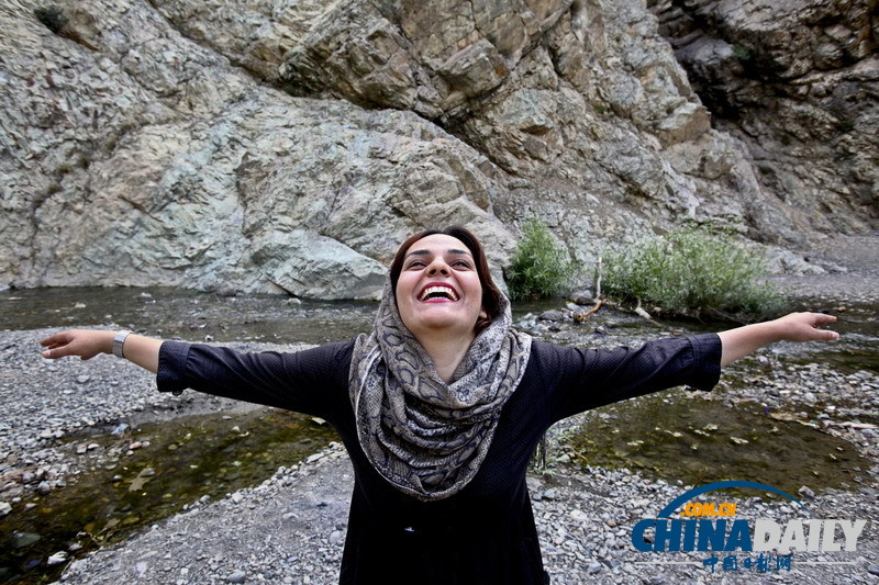 笑一笑十年少 伊朗风行“大笑”瑜伽助减压