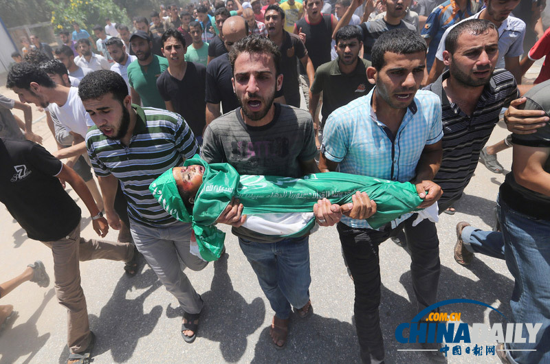 以军加强对加沙地带空袭 三岁男童一家四口身亡