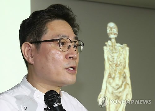 韩法医机构称无法确定沉船船主死因