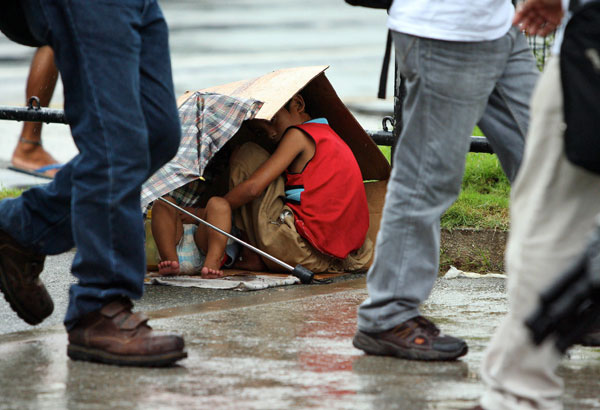 菲社会福利机构救助马卡迪地区622名街头流浪者
