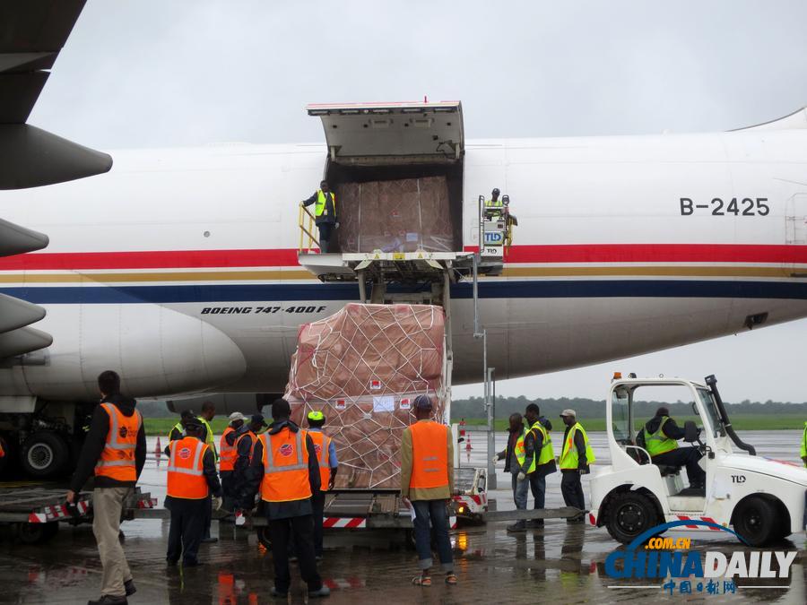 中国援助物资紧急运抵塞拉利昂