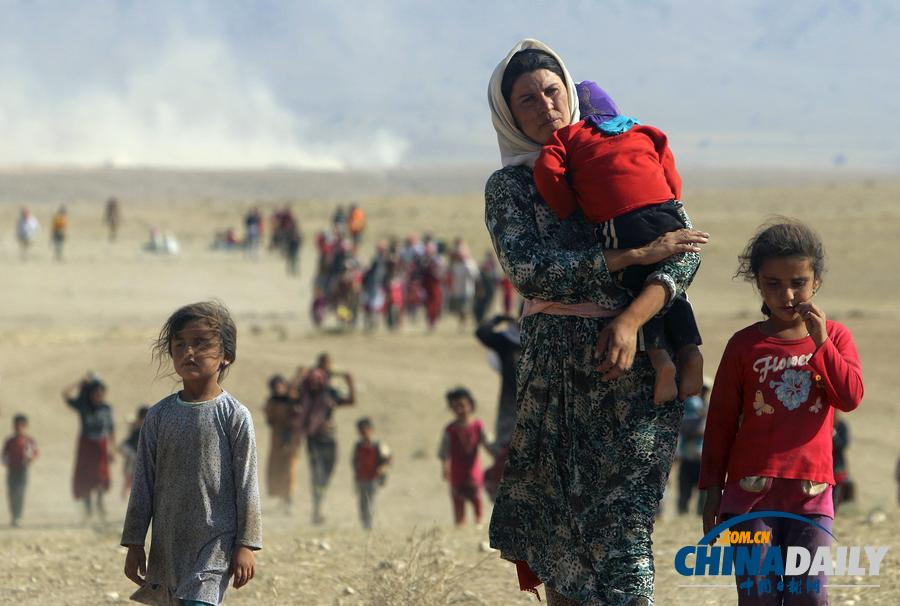 伊拉克雅兹迪妇孺在逃命路上