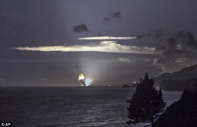 美国超高音速武器起飞4秒被引爆 发射场受损