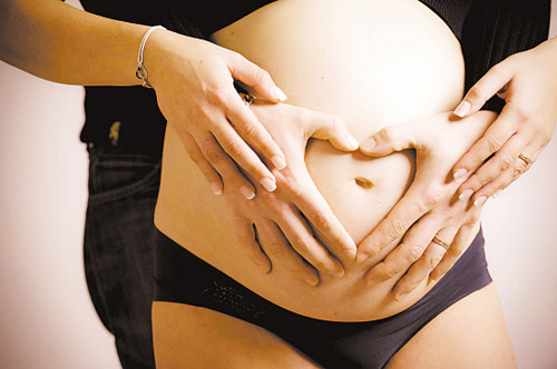 澳大利亚男子性侵双胞胎幼女 系泰国代孕女子所生