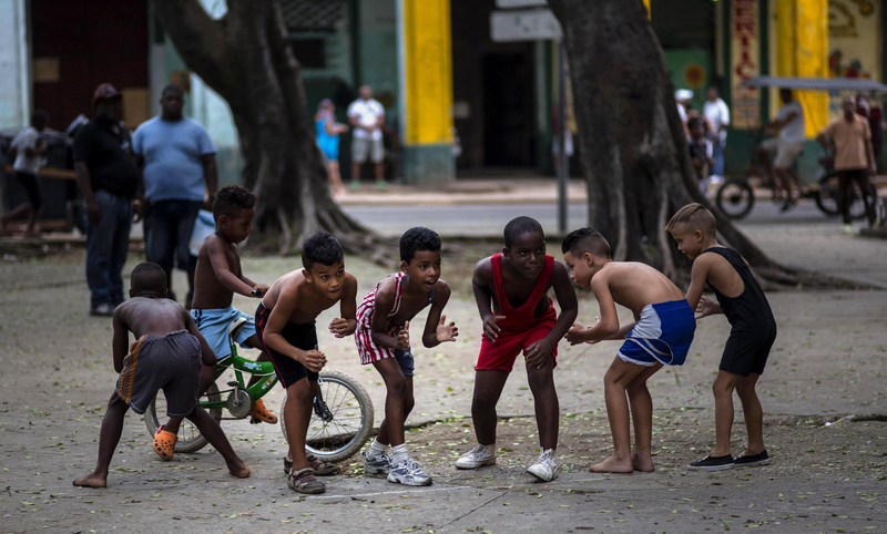 图片故事：古巴传统摔跤后继有人