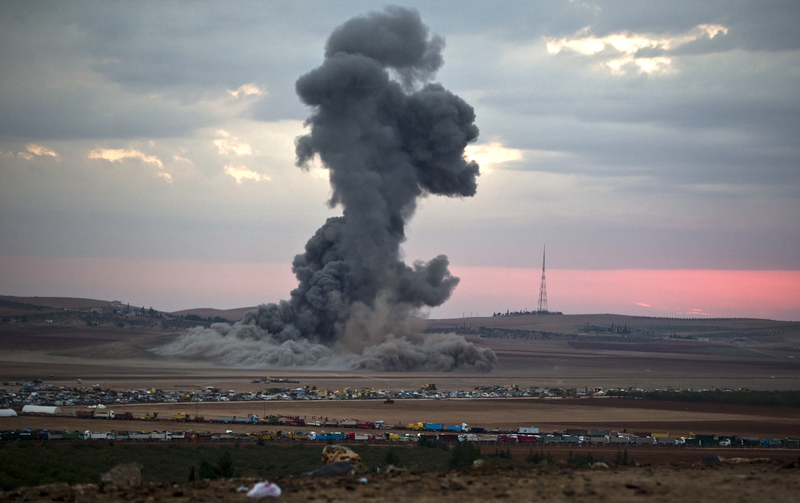 叙利亚重镇科巴尼战火不断 硝烟滚滚