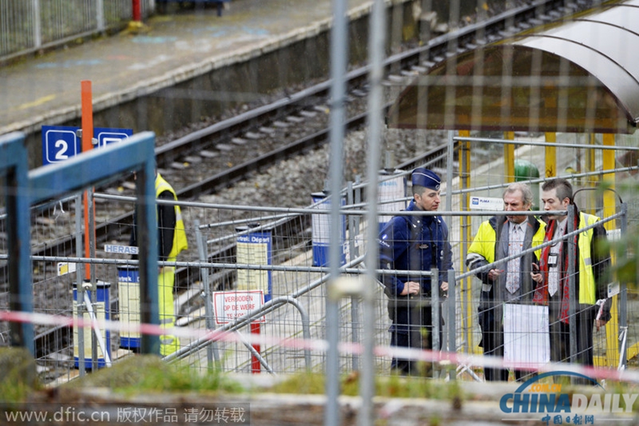 比利时首都南部火车追尾致16人受伤