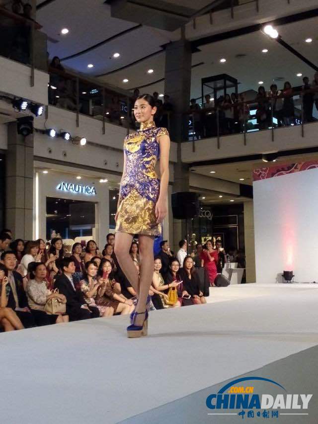 中国丝绸时装亮相泰国最大商业中心 传播中华文化