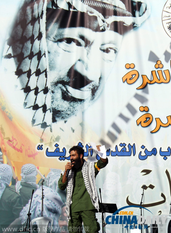 巴勒斯坦民众纪念前领导人阿拉法特逝世10周年