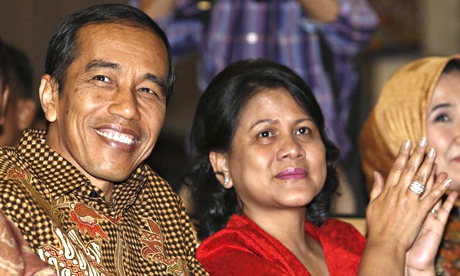 印尼总统再推节约新措施 要求官方聚会改吃地方小吃