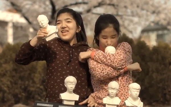 韩国公司3D打印人像 盲人学生喜获可触摸毕业纪念册