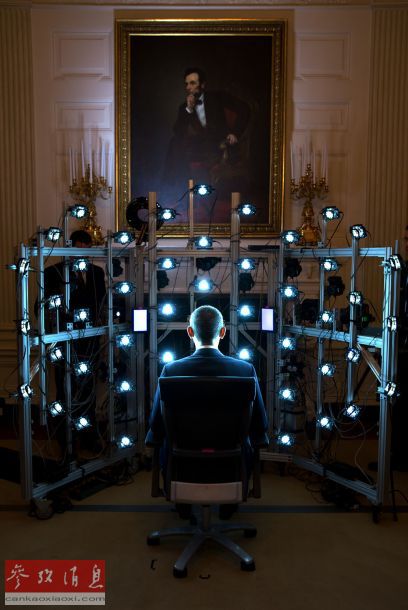 白宫年度照片：奥巴马打苍蝇