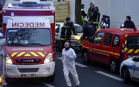 巴黎南部突发枪击案 一女警一公务员受重伤