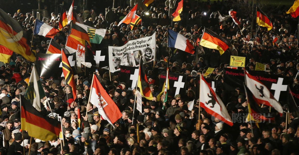 德国30个城市爆发反伊斯兰化游行