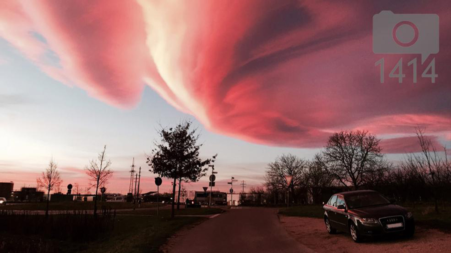 摄影爱好者拍摄奇幻红云 盘点各地罕见的奇幻云朵照