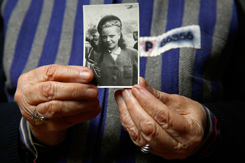 奥斯维辛集中营解放70周年：幸存者重回炼狱忆当年