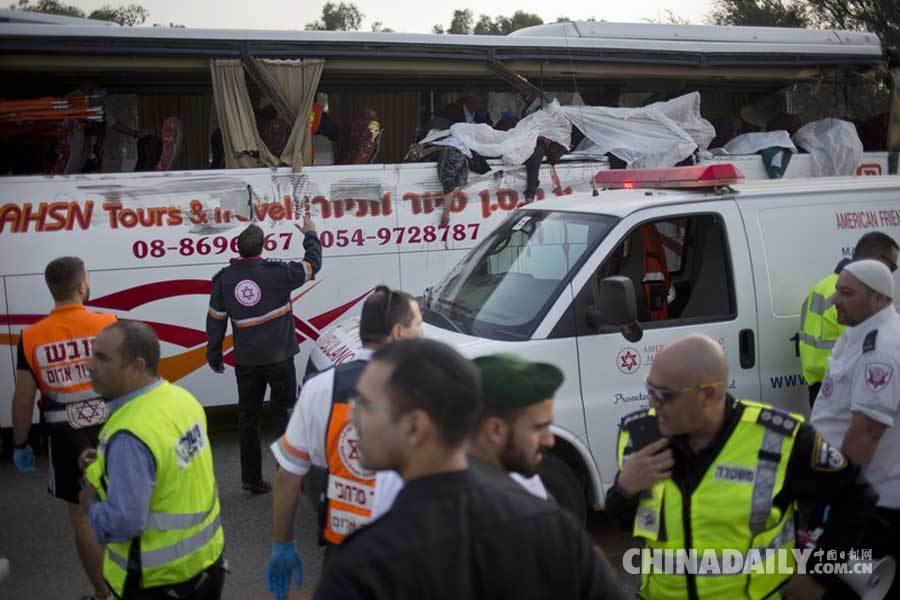 以色列南部发生严重车祸致8死50伤