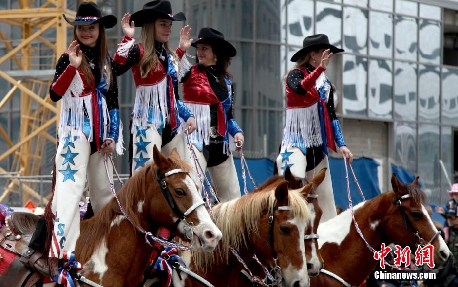 休斯敦盛装游行揭开世界最大牛仔节序幕