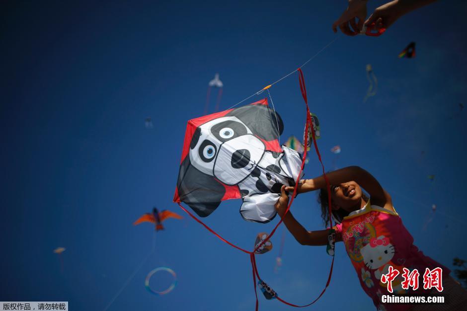 美国加州举办风筝节