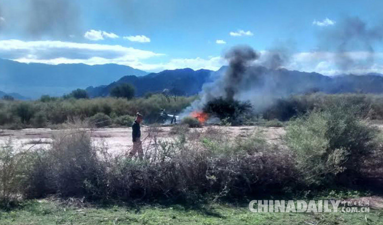 阿根廷西北部两直升机相撞 机上10人全部遇难