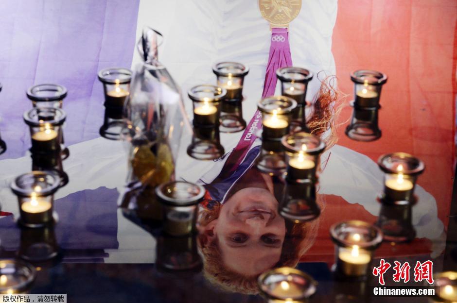 25岁奥运冠军死于直升机相撞 法国民众自发悼念