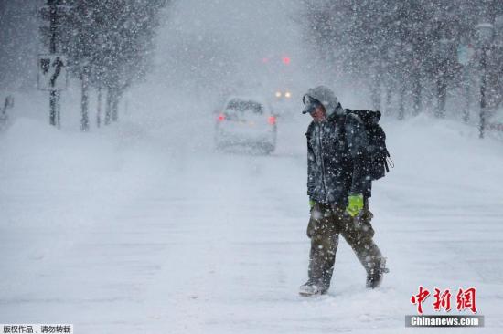 美国波士顿今冬创最多雪纪录 累计降雪275.8厘米