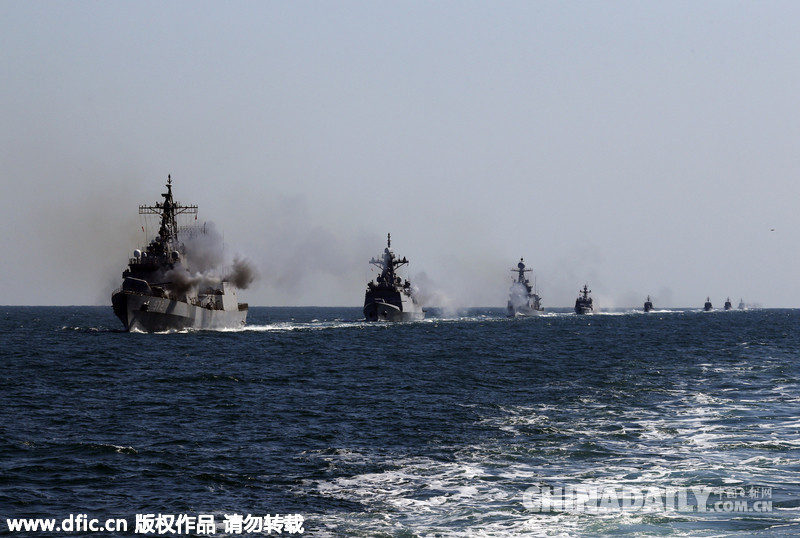 韩国海军举行海上机动演习 纪念“天安舰事件”五周年