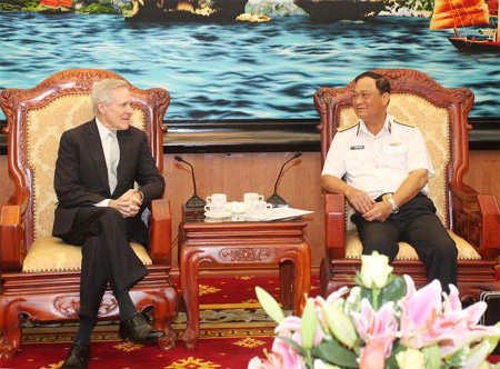 越美军方官员会晤 双方称需继续推动海军合作