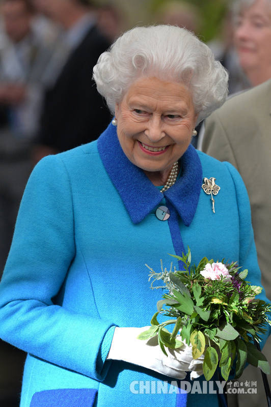 英国切尔西花展19日开幕 久负盛名百花争艳引女王参观