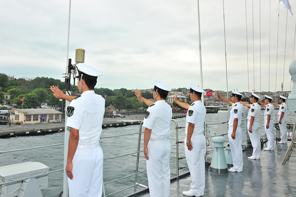 中国海军第十九批护航编队结束对土耳其访问