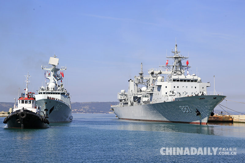 中国海军舰艇编队首次访问克罗地亚