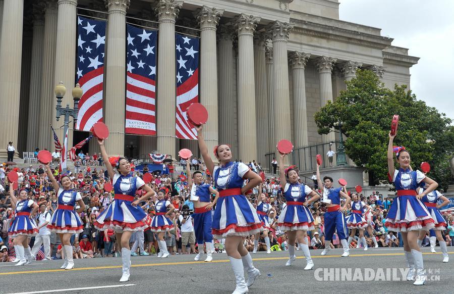 美国华盛顿举行独立日大游行[5] 中国日报网