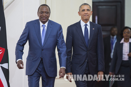 奥巴马回肯尼亚“省亲” 不顾阻拦谈同性恋权利