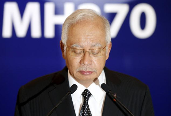 马来西亚总理：在留尼汪岛发现飞机残骸属于MH370