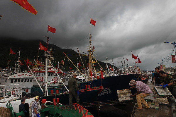 <BR>温州渔船回港避强台风“苏迪罗”