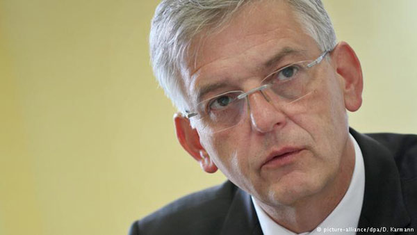 德国难民局局长辞职 曾因处理庇护申请不及时挨批